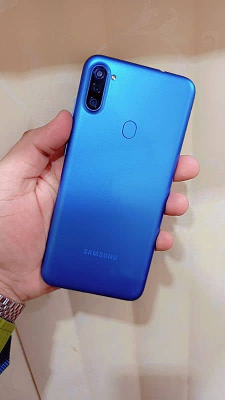 samsung a11 0