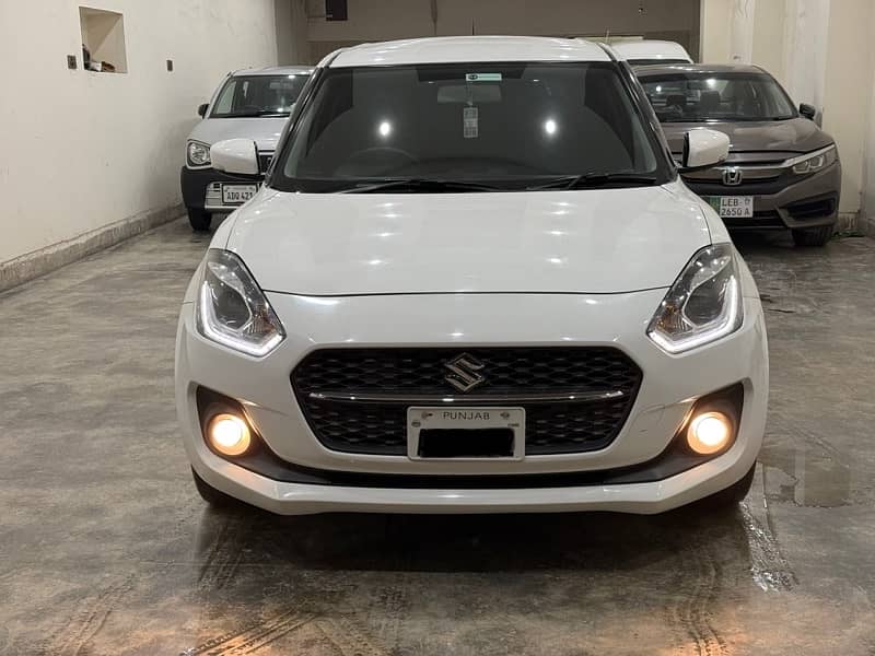 Suzuki Swift 2023 glx top of line full option bank lease 1