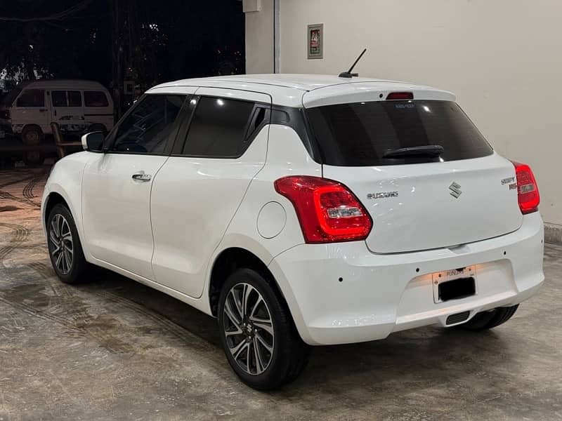 Suzuki Swift 2023 glx top of line full option bank lease 6