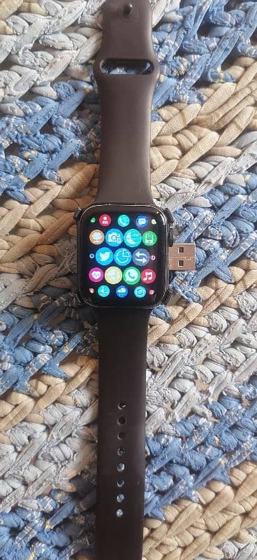 android watch urgent sale 1