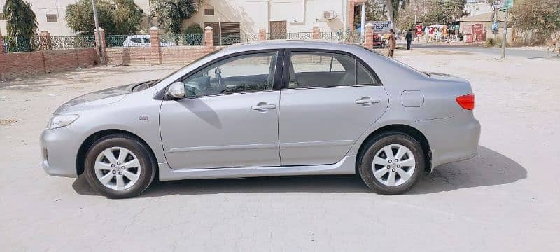 Toyota Corolla Altis 2013 2