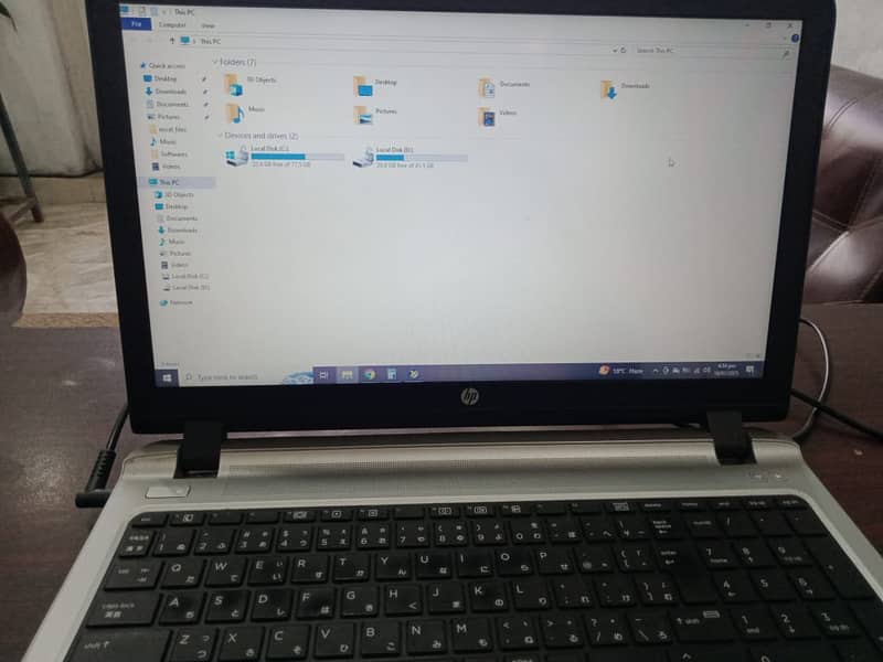 HP Laptop 450 G3 i5 6th Gen 8GB RAM 15.6" with Numpad 6