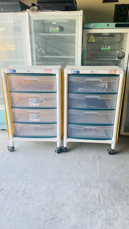 Imported Crash Cart Medicine Trolly 0