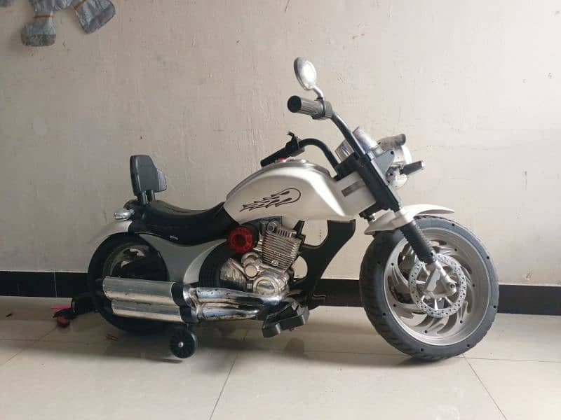 kids street bike ( chargeable) 2