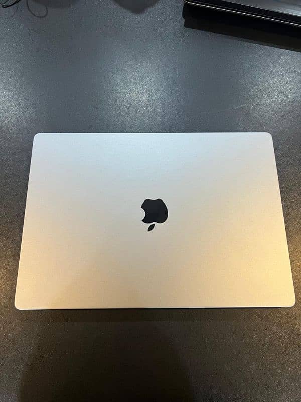 macbook M2 Pro 2023 | 16 inches 0