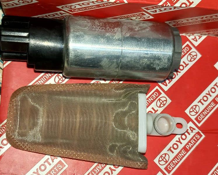 Premio car 2007 model fuel pump 1