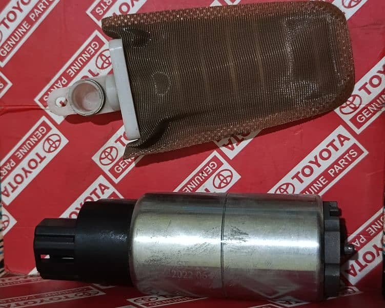 Premio car 2007 model fuel pump 3