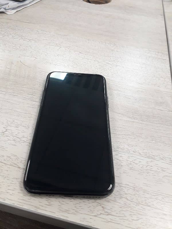 Iphone 11 pro 64 GB 6