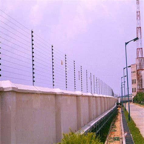 home security fence /electric fence / electric fence material / barbed 9