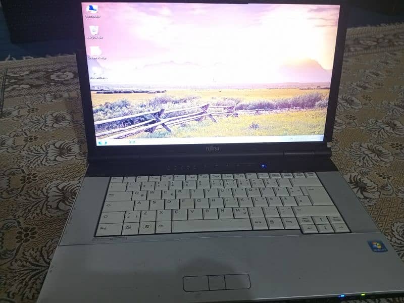 Fujitsu laptop 0