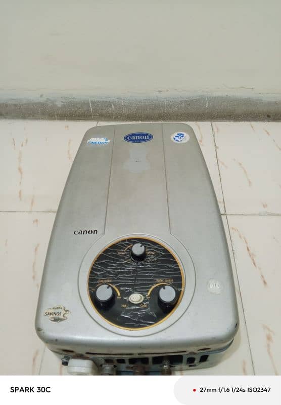 Canon Instant water Geyser- 8 lit 4