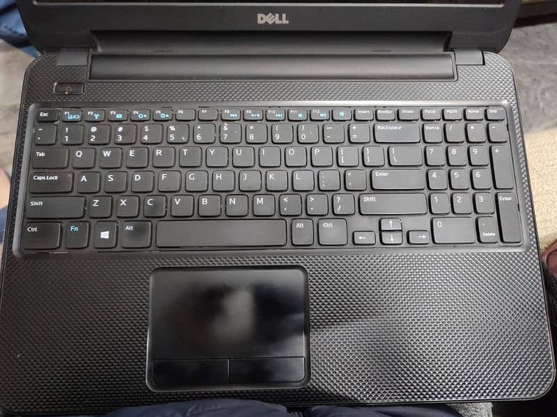 DELL i3-2365M 4