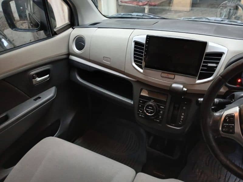 Suzuki Wagon R 2014 1