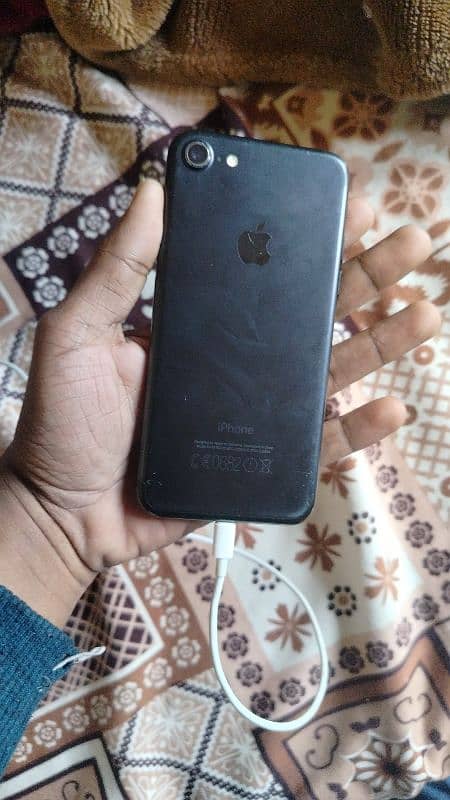 iphone 7 32 gb non pta urgent sale 1