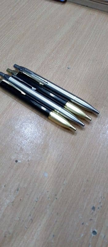 Parker Metal Ball Pen 1