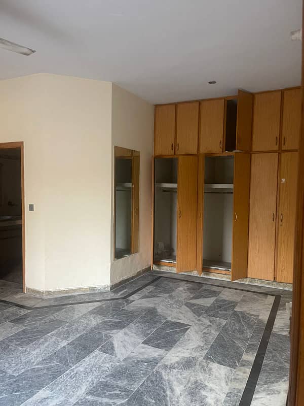 17 Marla Upper Portion For Rent Near By Masjid&Park 5