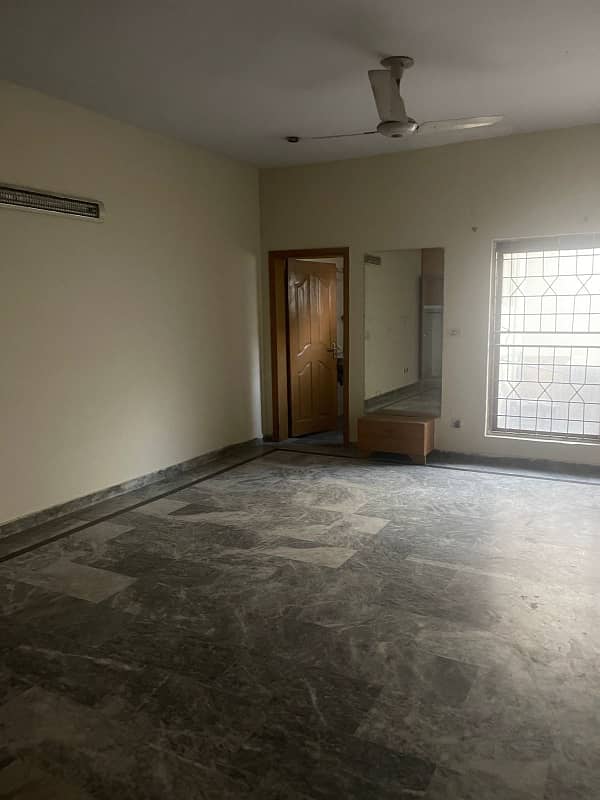 17 Marla Upper Portion For Rent Near By Masjid&Park 8