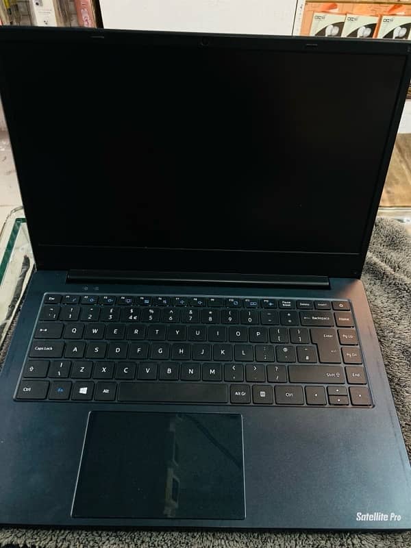 Toshiba satellite pro 5th generation lush condition. Read description 8