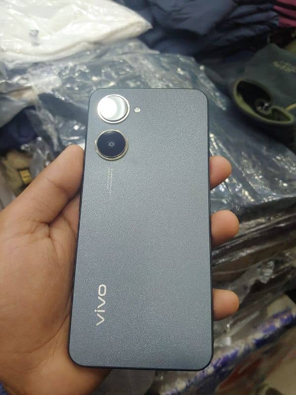 vivo y03t  goog condition 10 by by 0