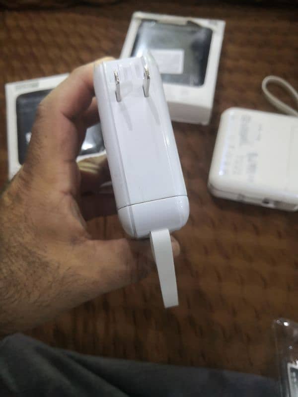 power bank/charger 3in1 5