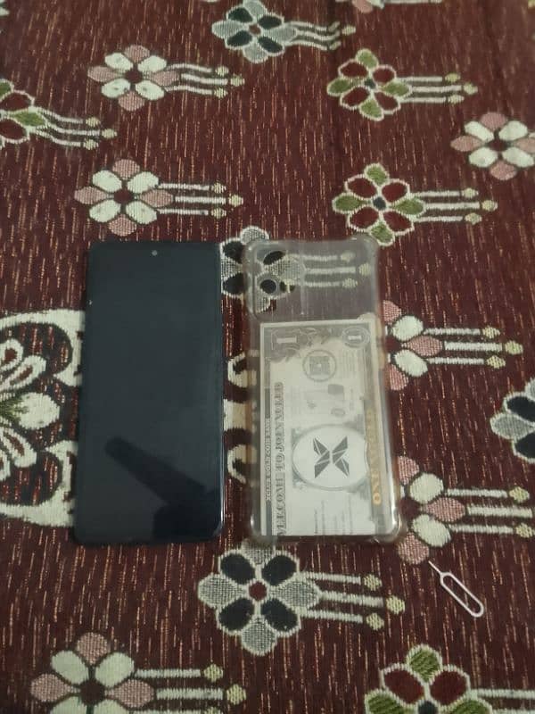 10/9 Condition Ram3+8 room 128 battery 5000 mAh very well camera 3