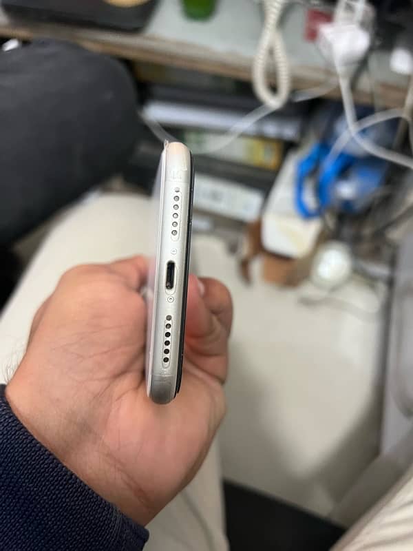 iPhone 11 64GB 5