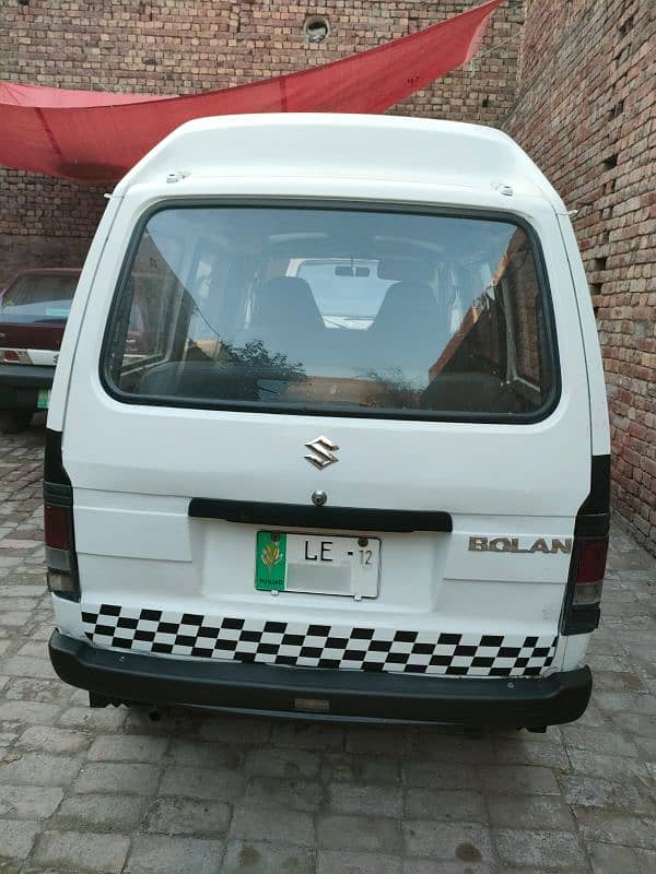 Suzuki Bolan 2011 3