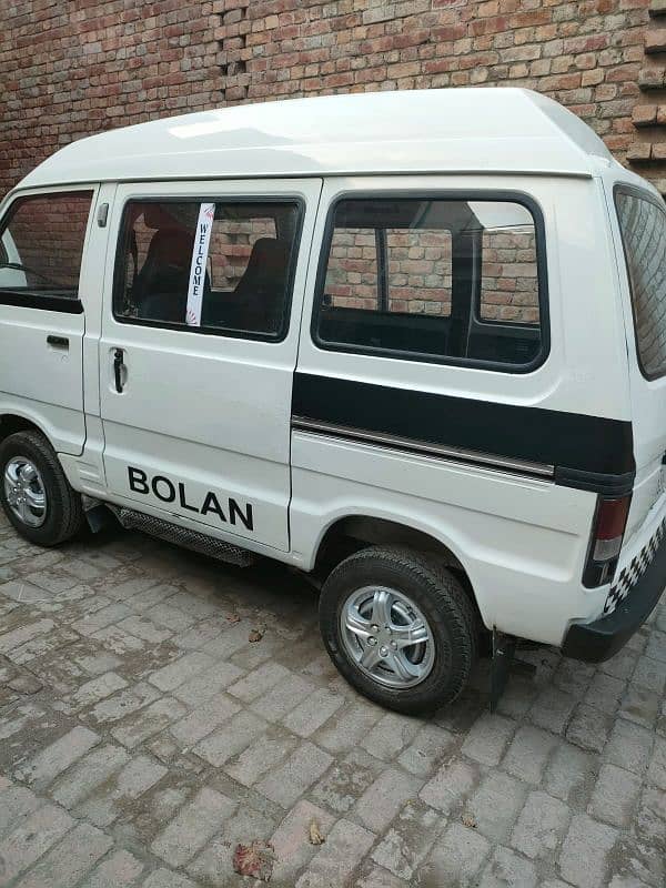 Suzuki Bolan 2011 5