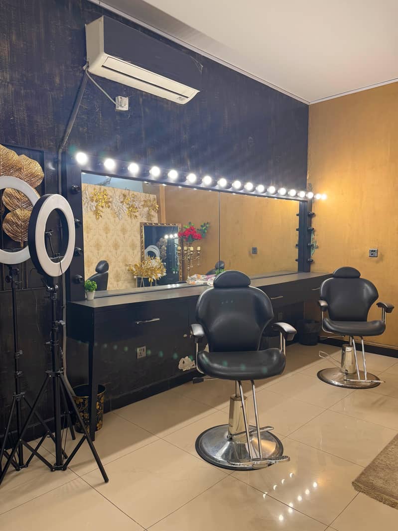 Beauty Salon for Sale in Phase 5, DHA 0