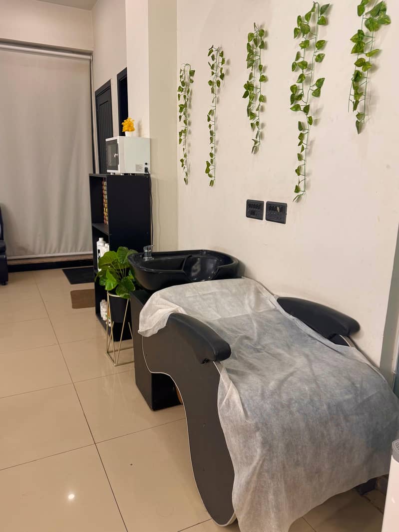 Beauty Salon for Sale in Phase 5, DHA 5