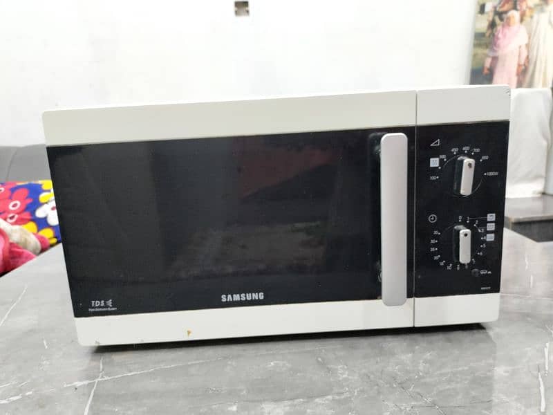 Microwave Oven 0