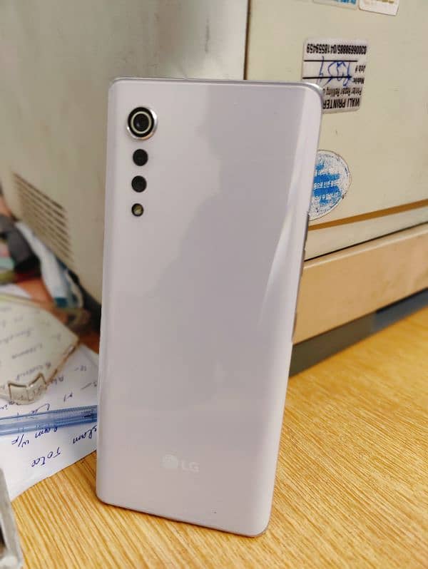 LG VELVET 6-128 3