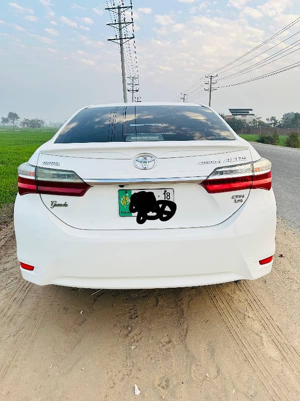 Toyota Altis Grande 2018 18