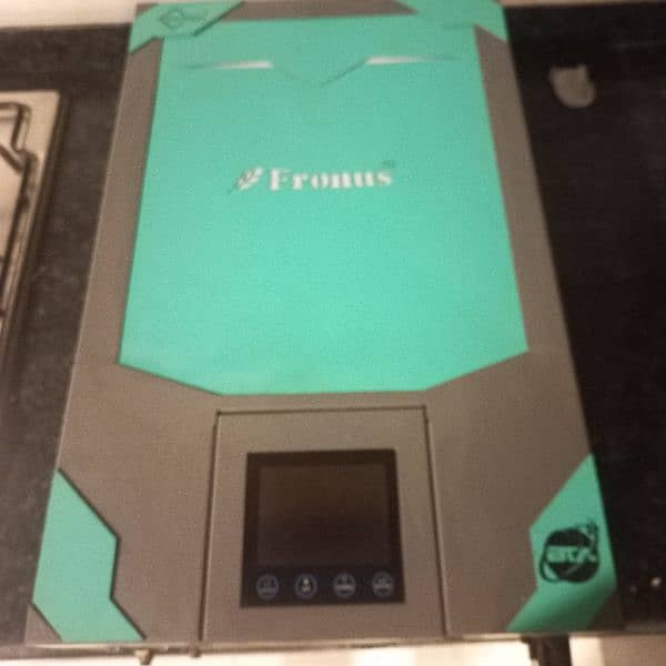 Used Solar inverter Fronus 6kw 19/20 model 0