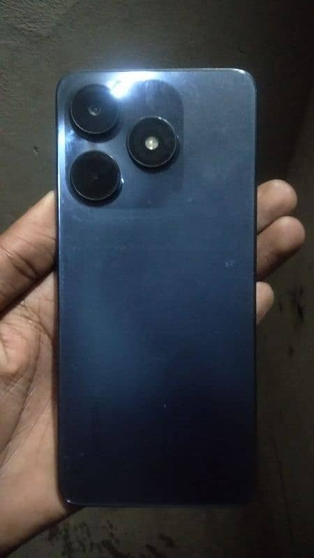 Tecno spark 10 4/128 Urgent sale serious buyers contact me 1