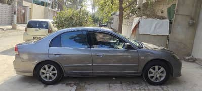 Honda Civic Prosmetic 2004