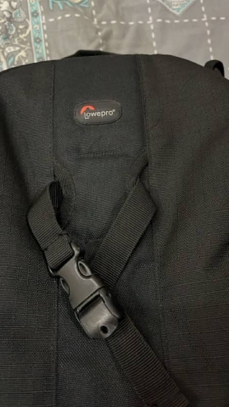 Lowepro AW400 Flip Side (used) 2