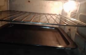 Electric baking oven