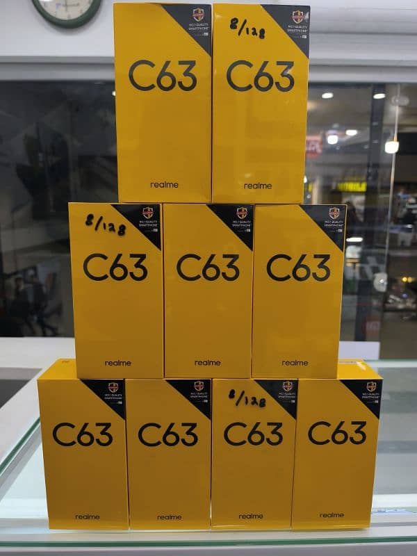 Realme C63 0