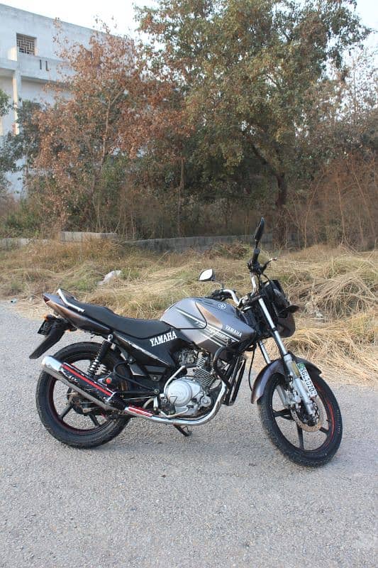 YBR 125 CRYSTAL CONDITION 6