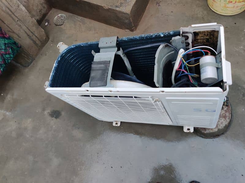 one ton ac non inverter 4