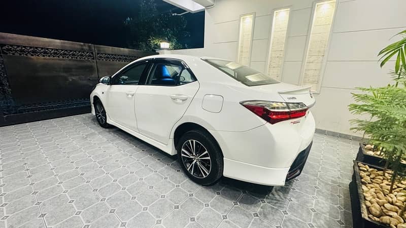 Toyota Corolla Altis 2020 1