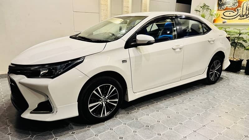 Toyota Corolla Altis 2020 4