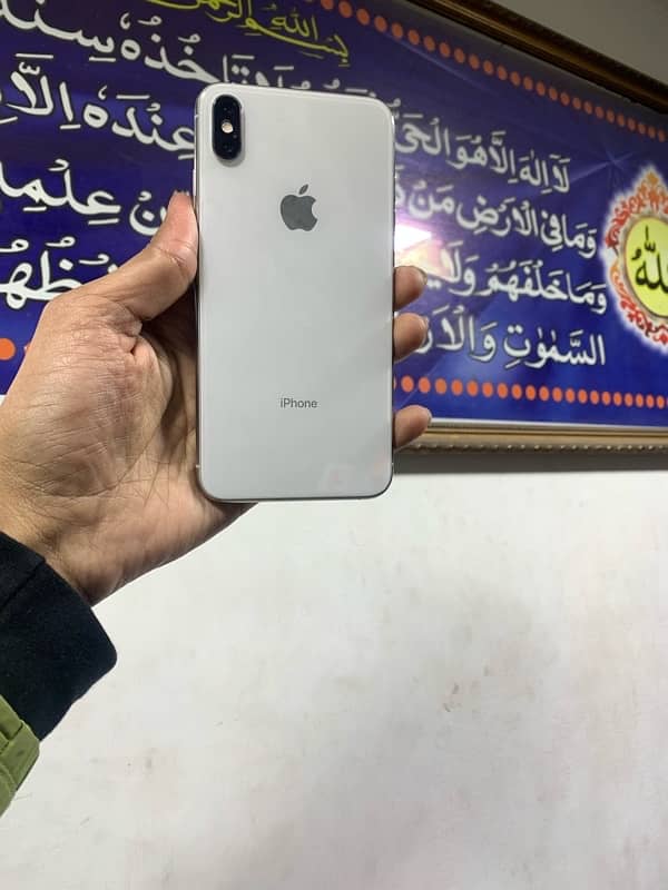 iPhone XS Max 0