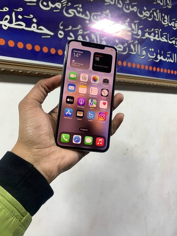 iPhone XS Max 1