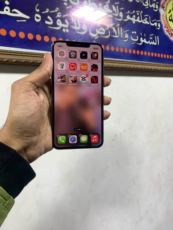 iPhone XS Max 3