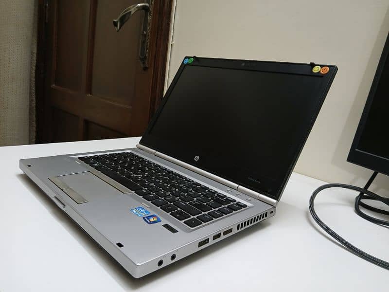 Hp elitebook 8470p core i5 3rd Gen 1