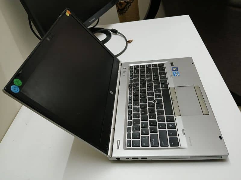 Hp elitebook 8470p core i5 3rd Gen 7