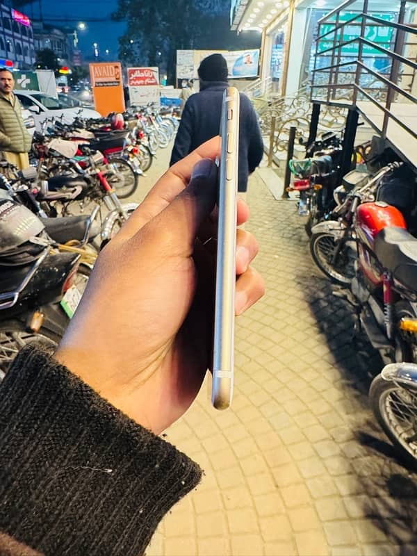 iphone 7 pra approved good condition 2