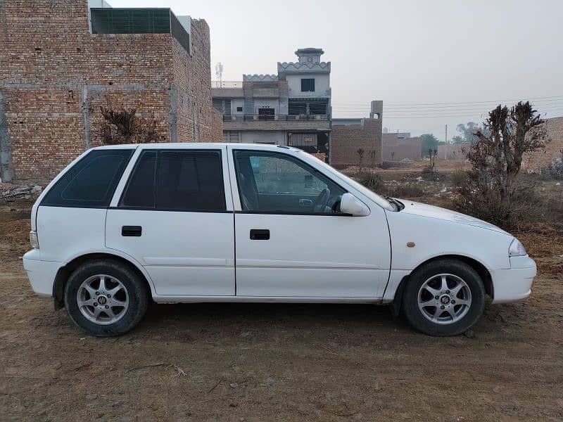 Suzuki Cultus VXL 2016 4